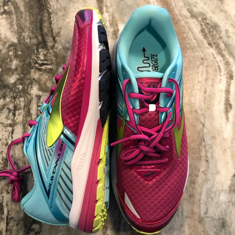 Women’s Brooks Ravenna 8 Size 9 Running Shoe